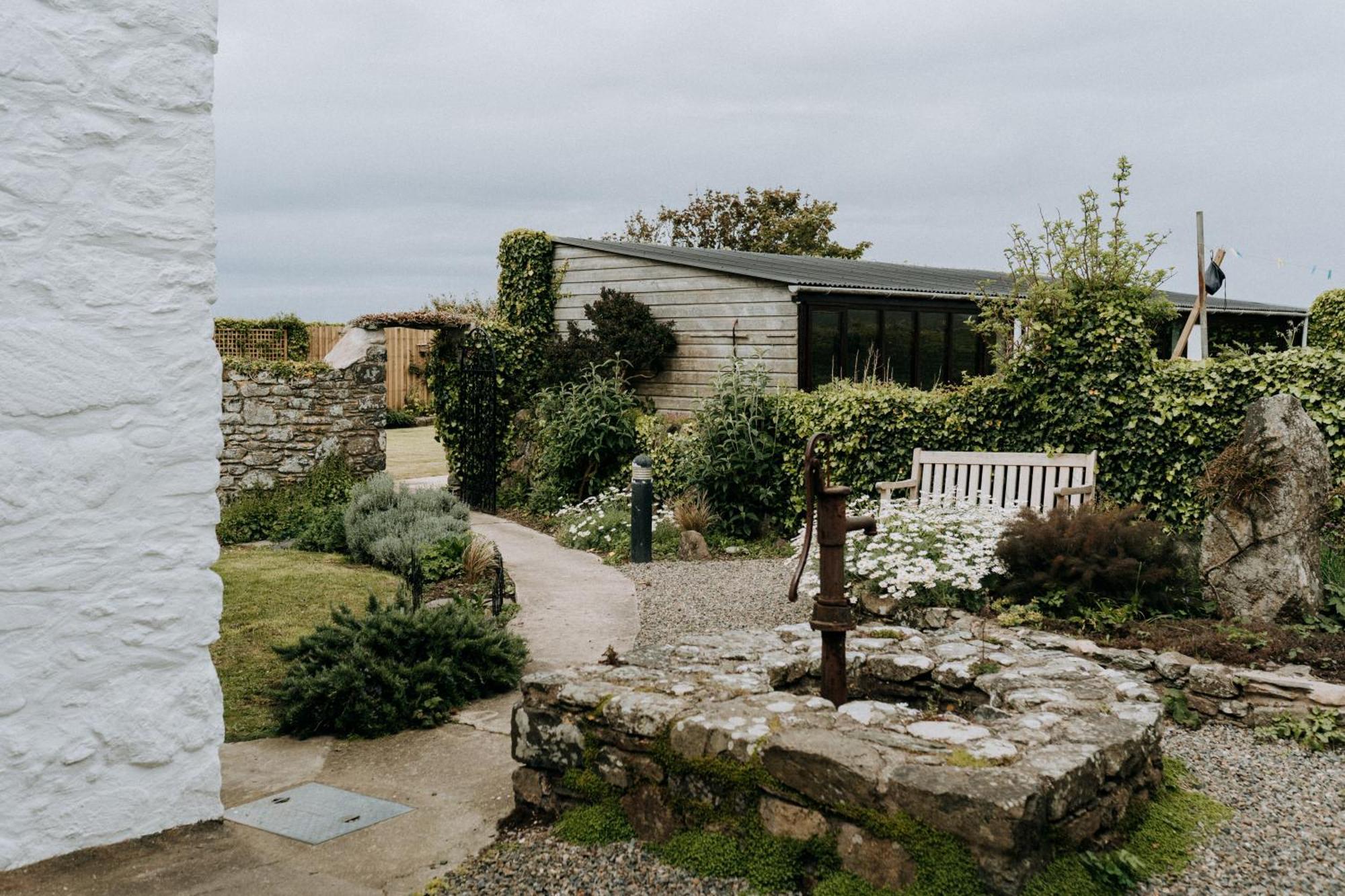 Treleddyn Farmhouse Ст. Дэвидз Экстерьер фото