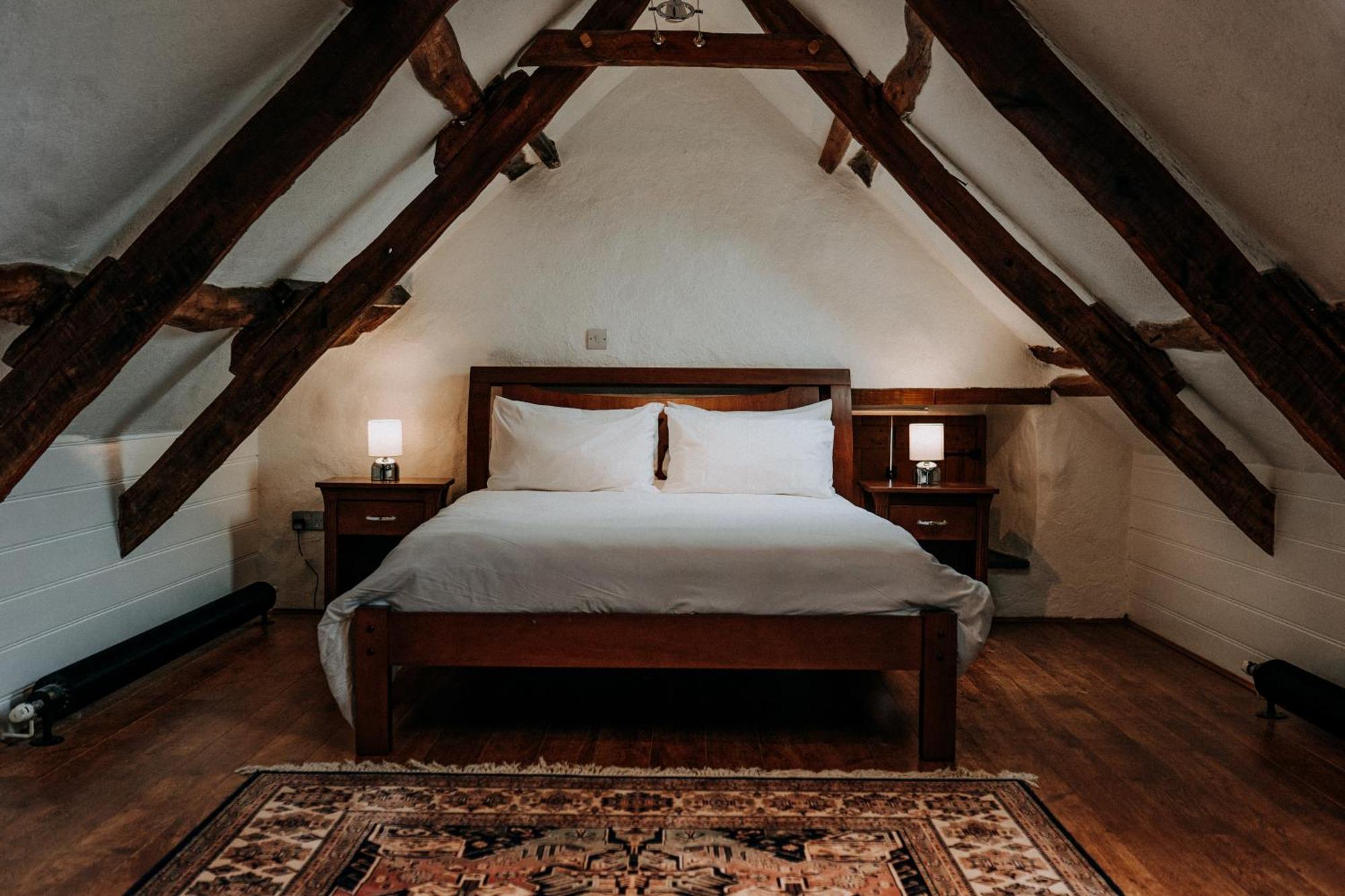 Treleddyn Farmhouse Ст. Дэвидз Экстерьер фото