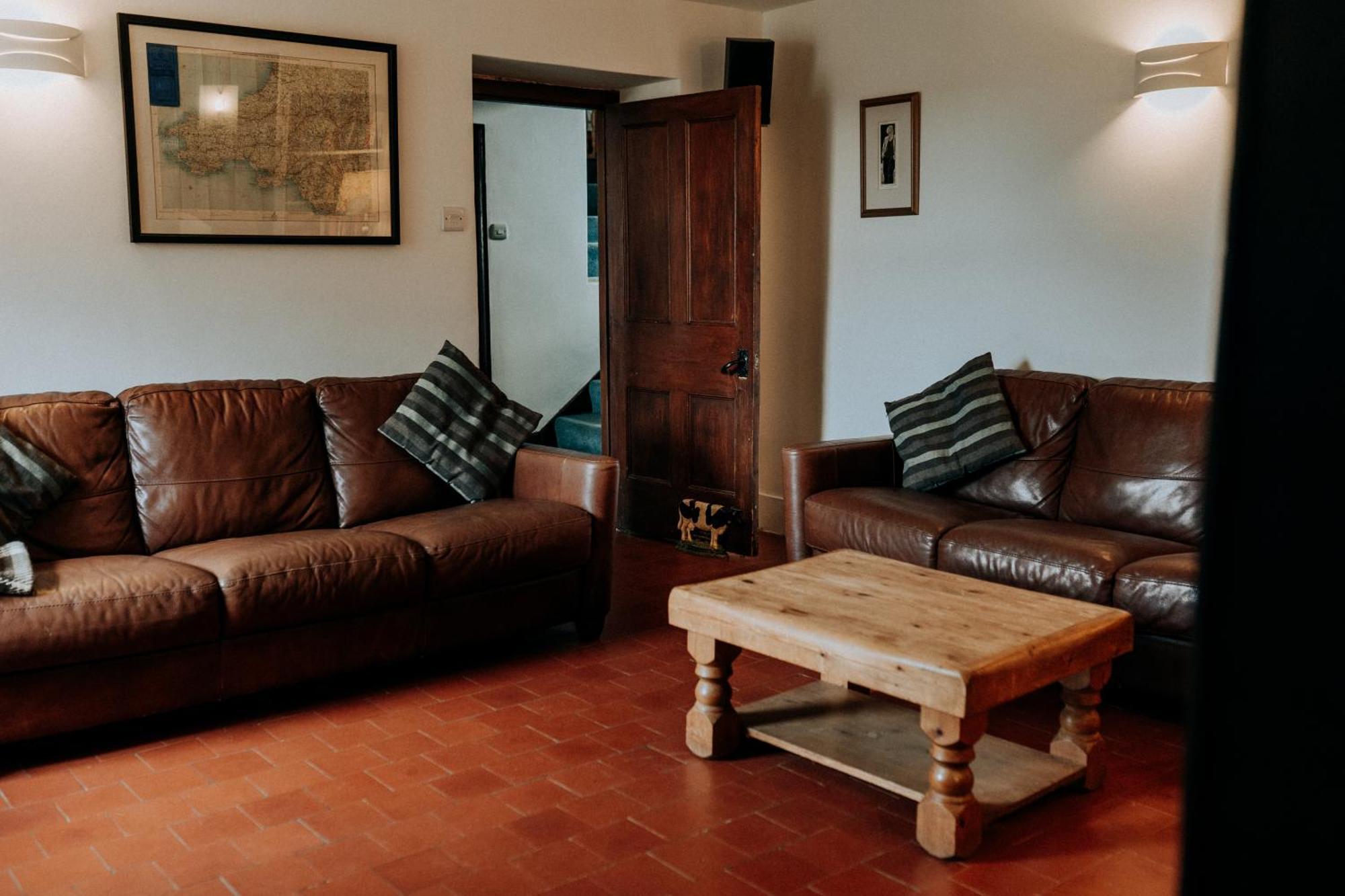 Treleddyn Farmhouse Ст. Дэвидз Экстерьер фото