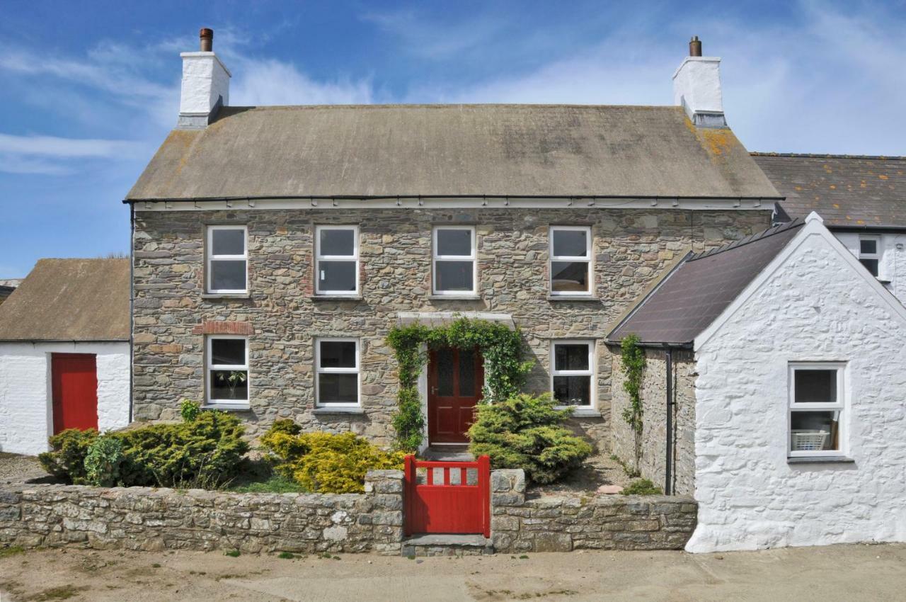 Treleddyn Farmhouse Ст. Дэвидз Экстерьер фото